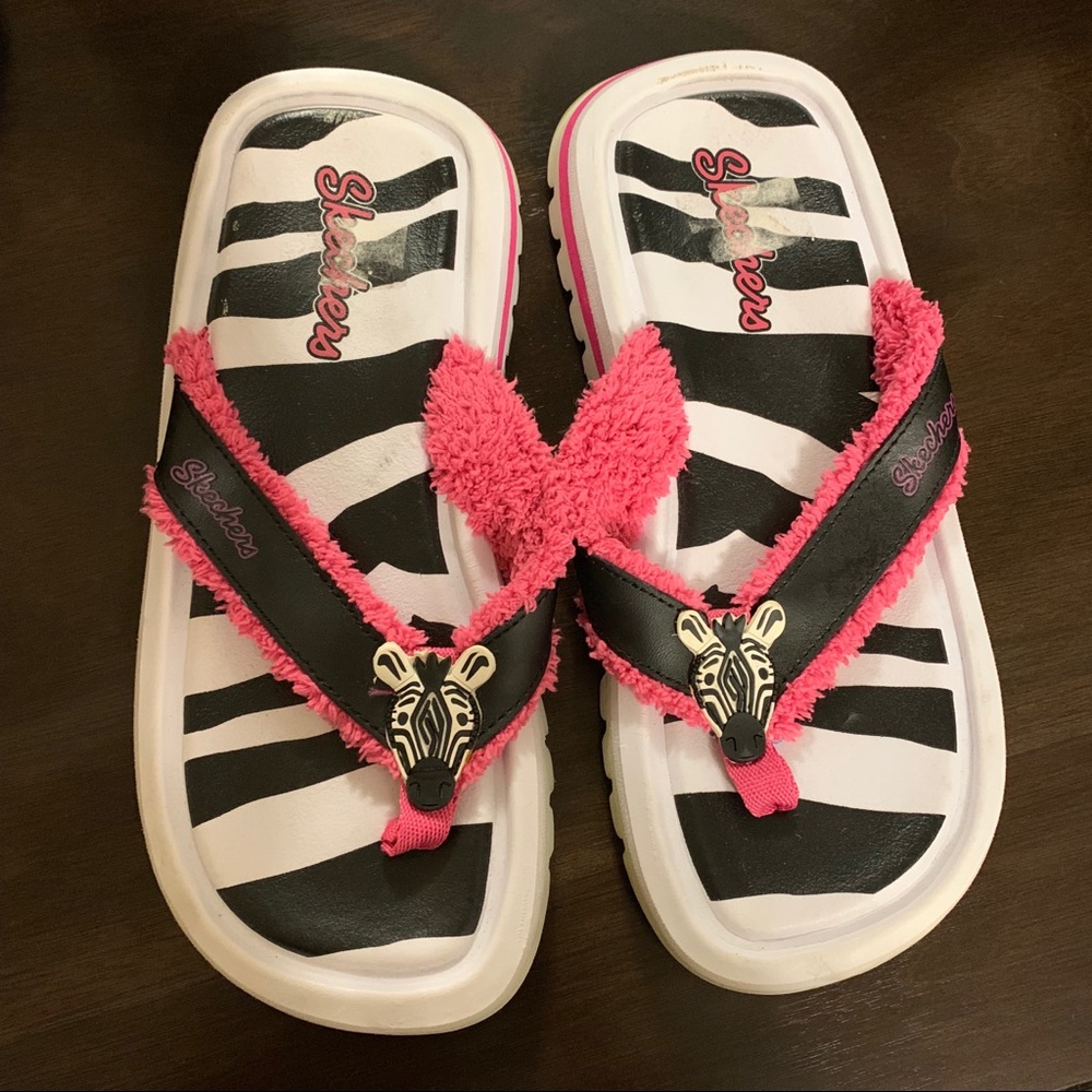 Sketchers Zebra flip flops